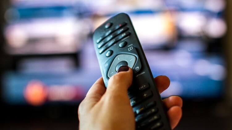 В январе закодируют украинские телеканалы. Почему 4 миллиона семей лишают спутникового ТВ и что им теперь делать
